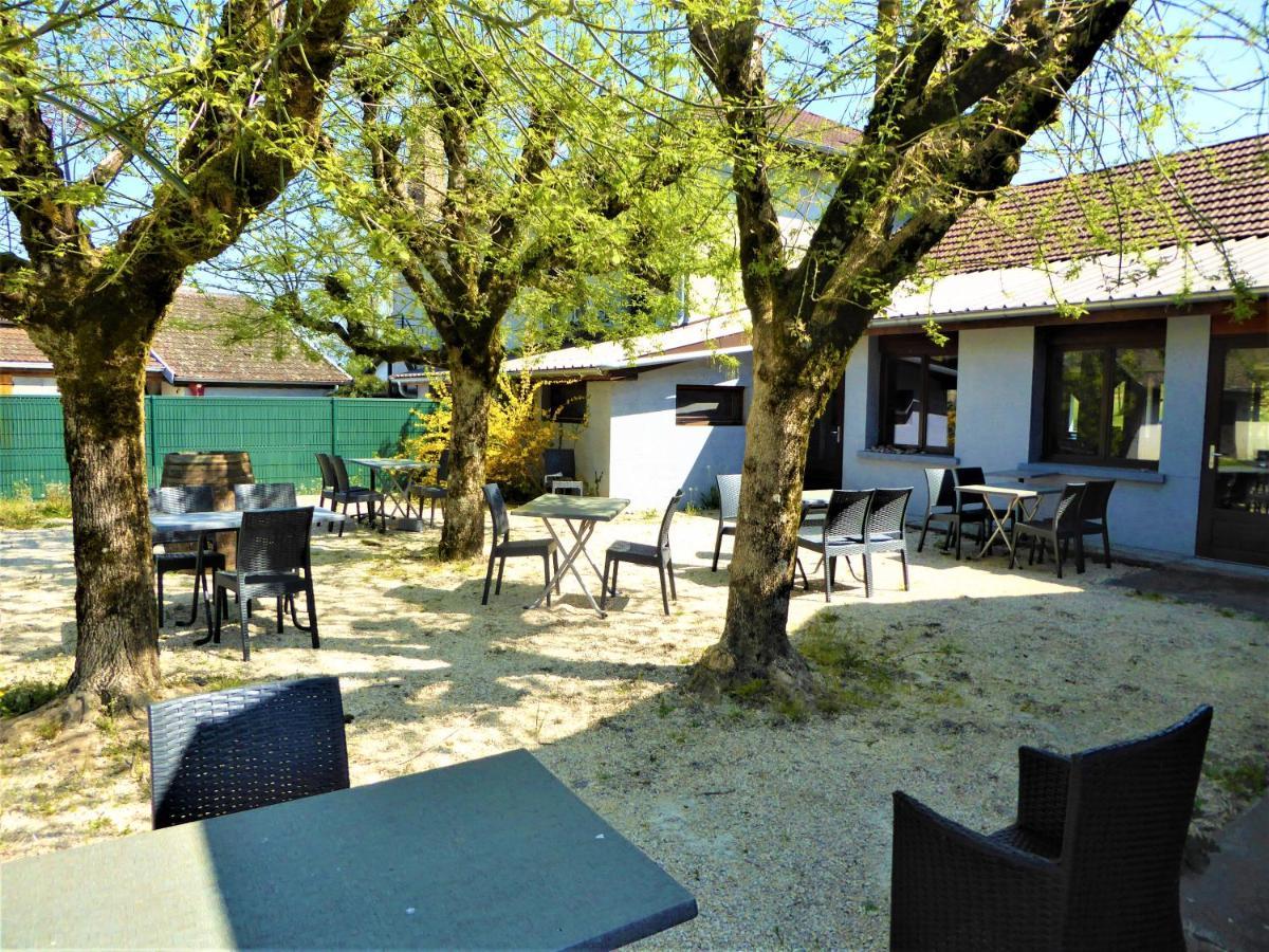 Auberge De La Paillere Lavours Exterior photo